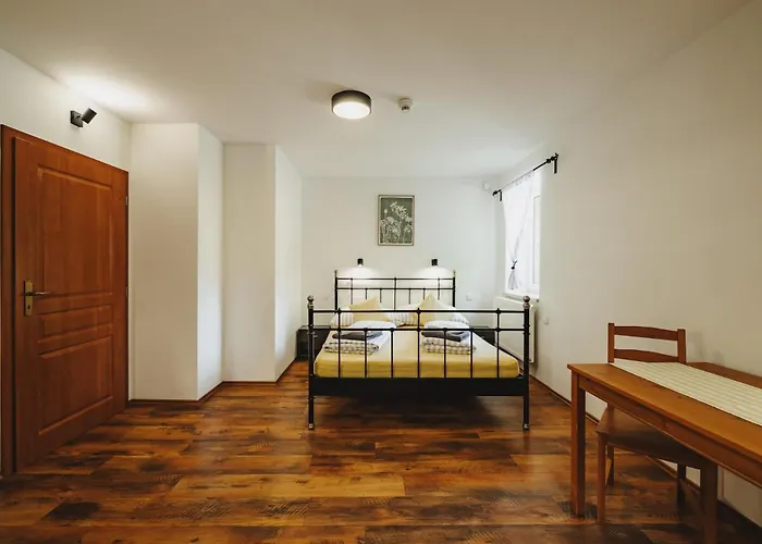 Sumavska Vlcice - Zleby 3*